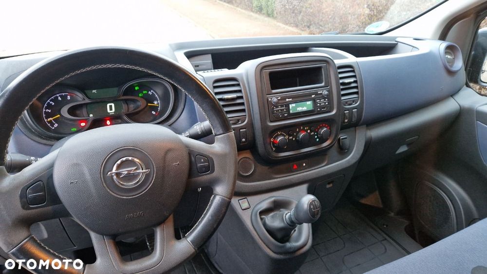 Opel VIVARO - 11