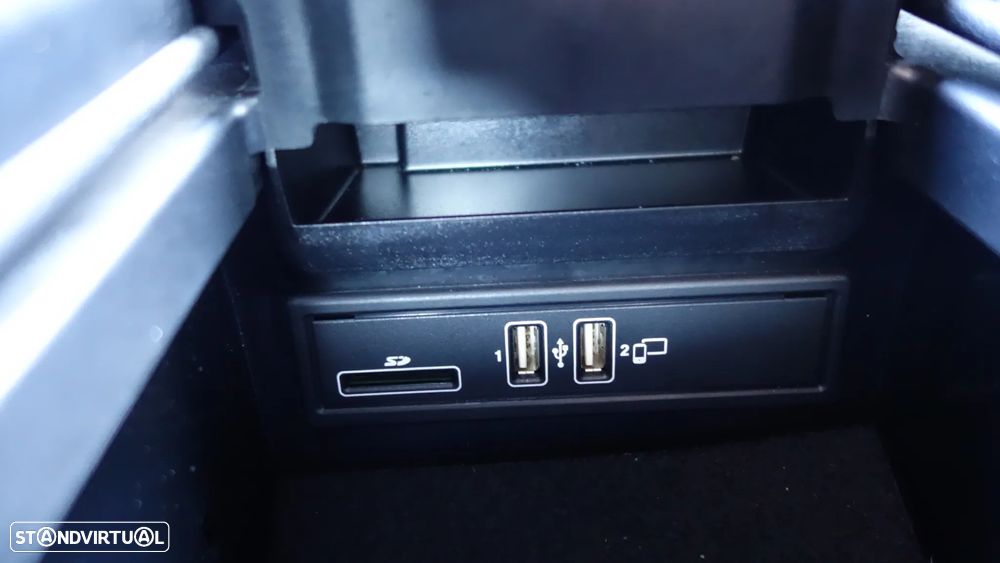 Mercedes-Benz E 220 d 9G-TRONIC AMG Line - 31