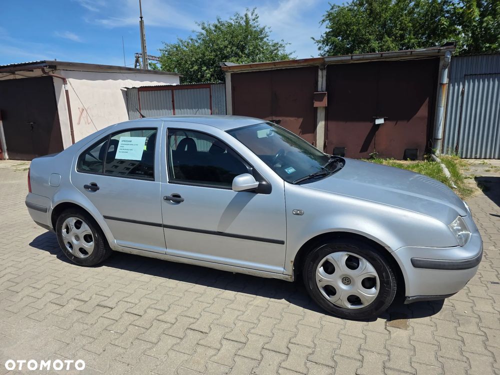 Volkswagen Bora 1.9 TDI Comfortline - 3