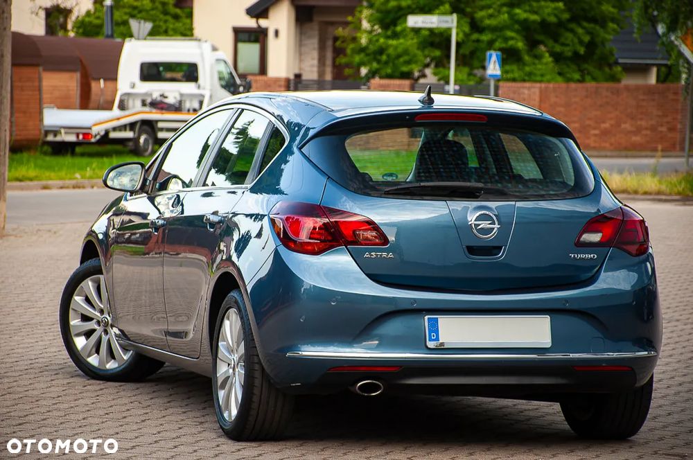 Opel Astra 1.4 Turbo - 2
