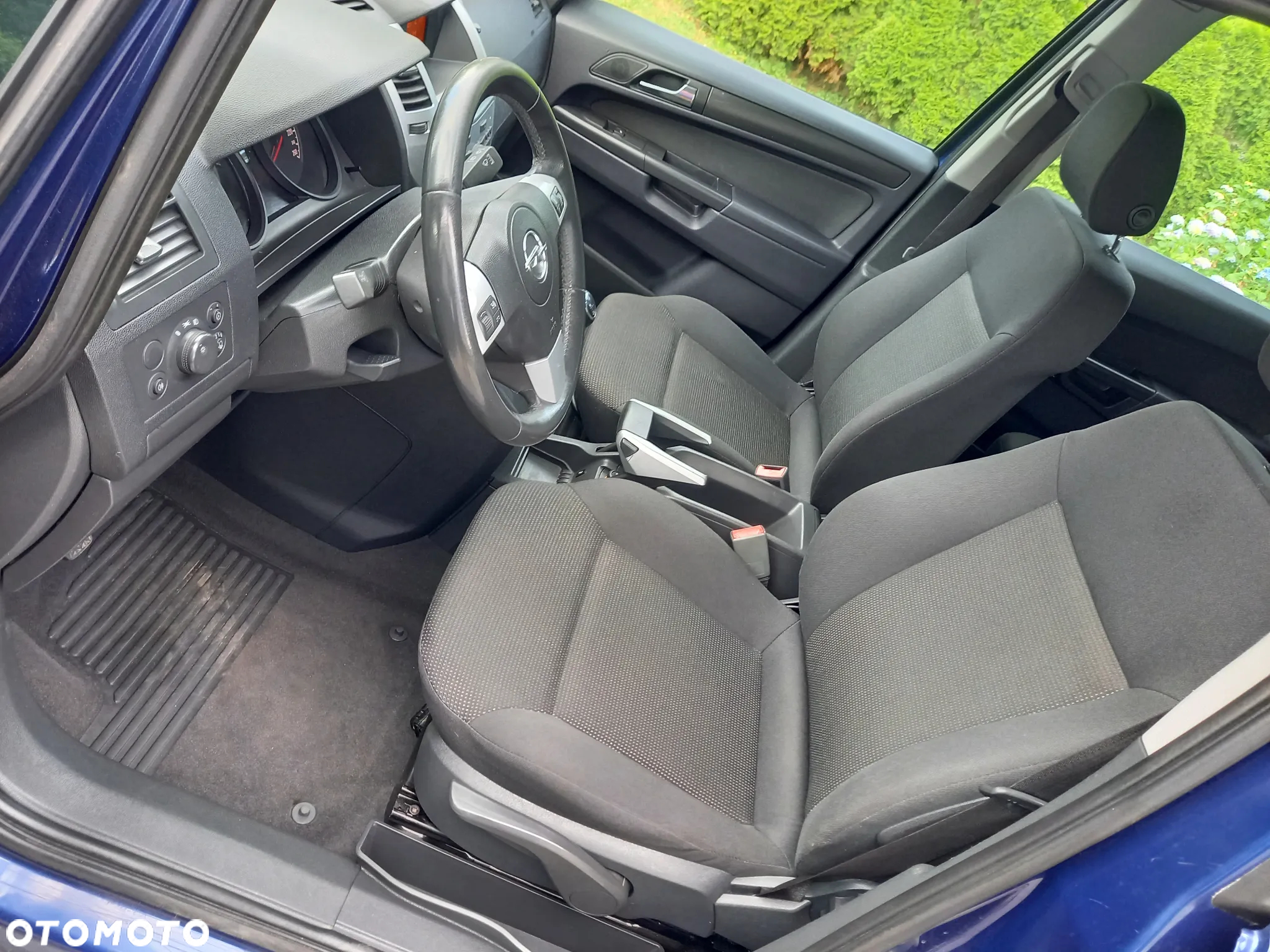 Opel Zafira 1.8 Design Edition - 22
