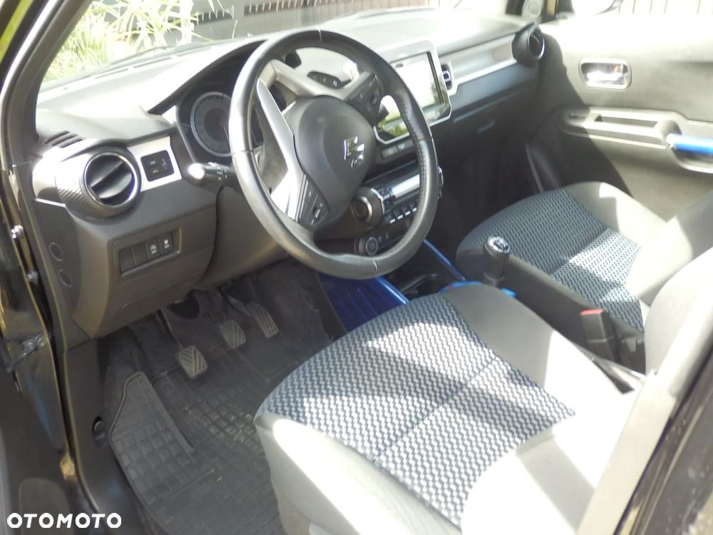 Suzuki Ignis - 10