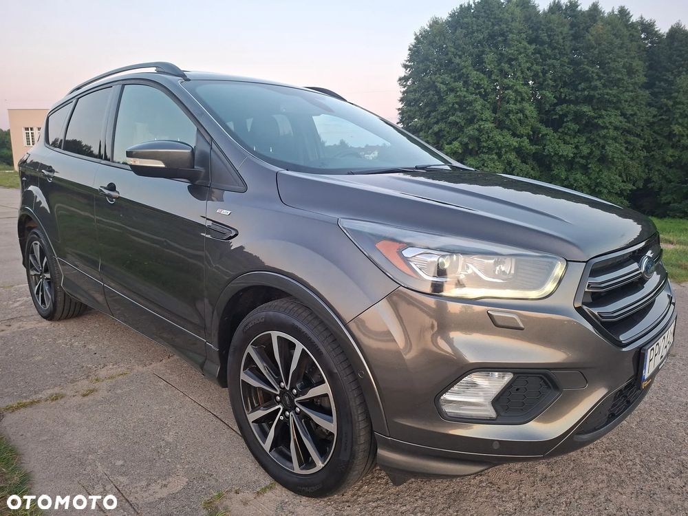 Ford Kuga 2.0 TDCi 2x4 ST-Line - 11