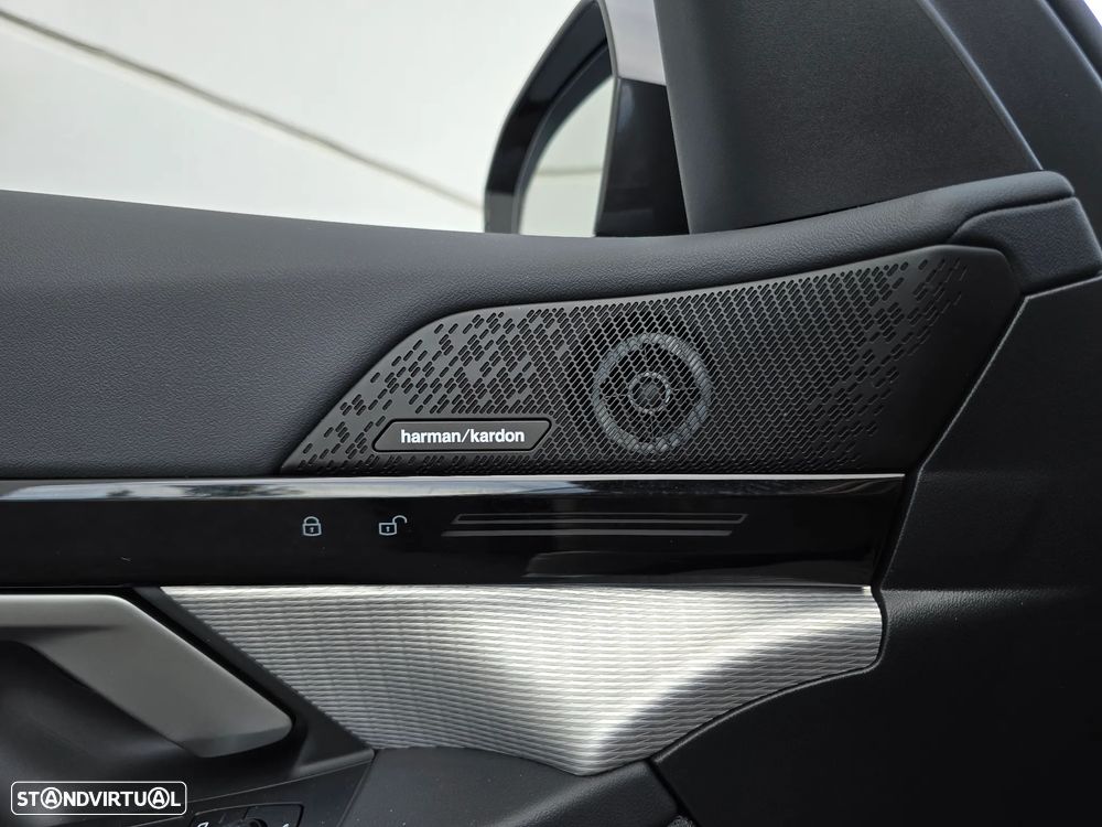 BMW 530 e Pack Desportivo M Pro - 38