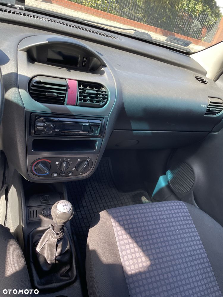 Opel Corsa - 7