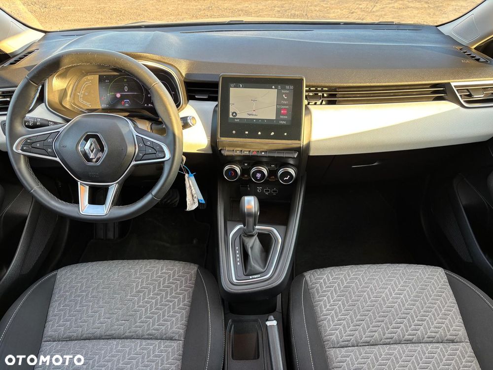Renault Clio E-TECH 140 BUSINESS EDITION - 9