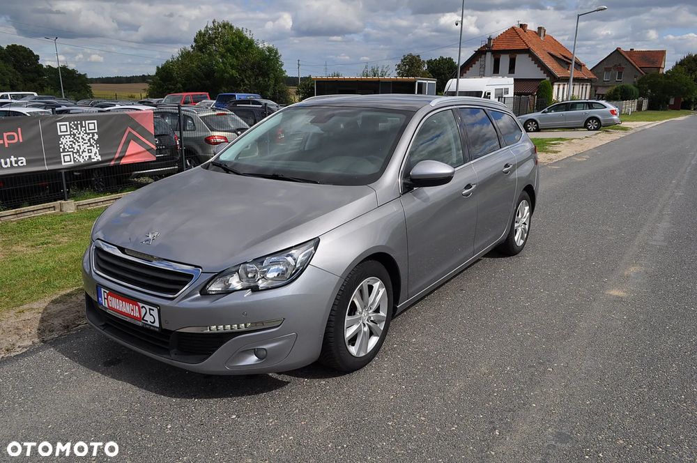 Peugeot 308 1.6 BlueHDi Allure S&S - 8