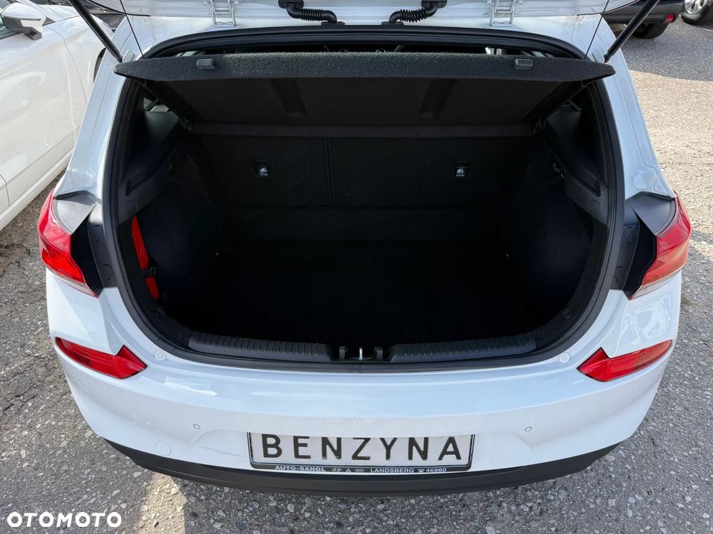 Hyundai i30 1.4 Passion - 6