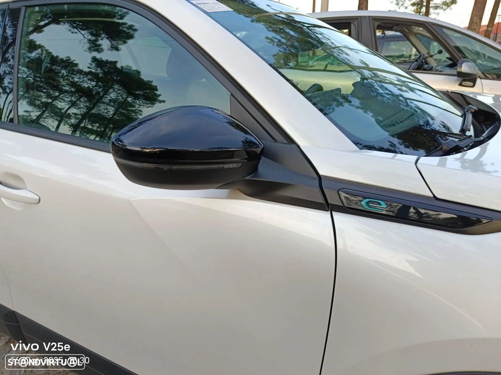 Peugeot e-2008 50 kWh Active Pack - 11