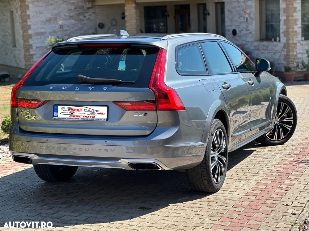 Volvo V90 D5 AWD - 6