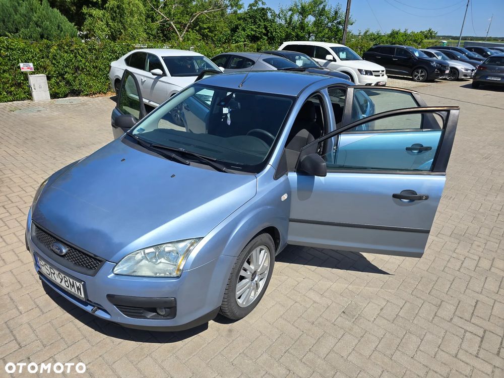 Ford Focus - 32