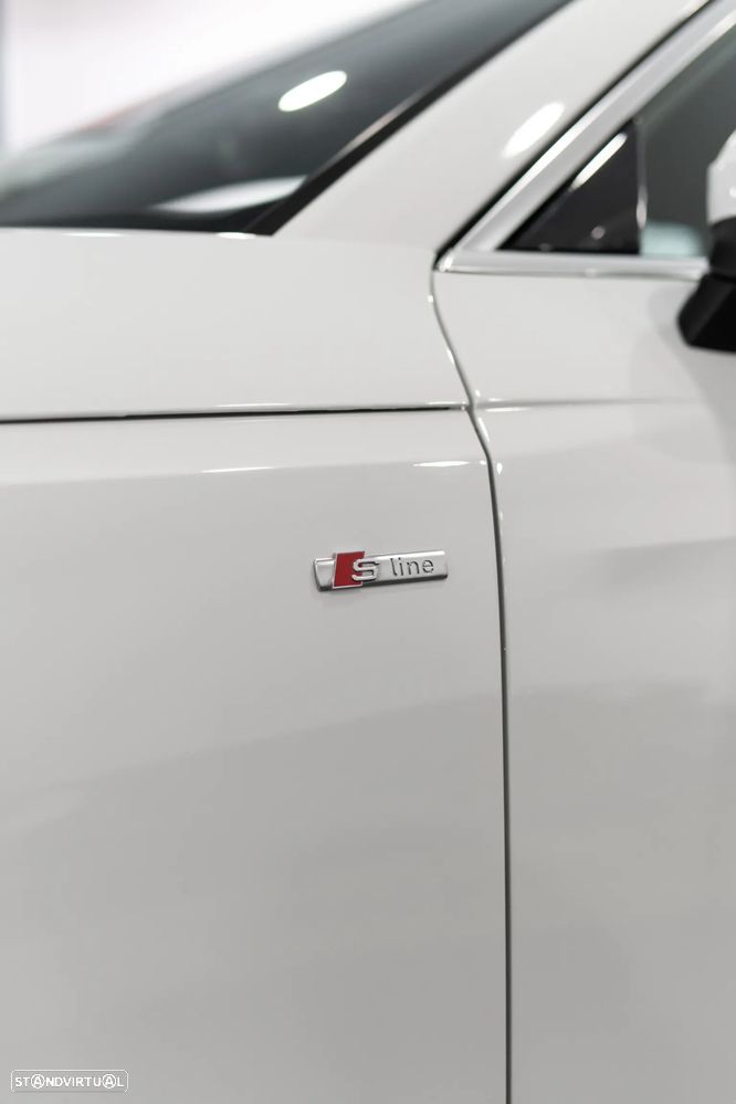 Audi A4 40 TDI quattro S line S tronic - 16