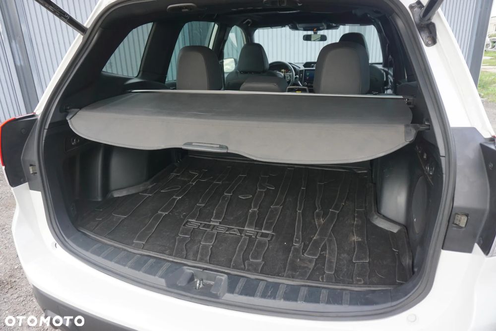 Subaru Forester 2.0i-L Platinum Black Edition EyeSight Lineartronic - 11
