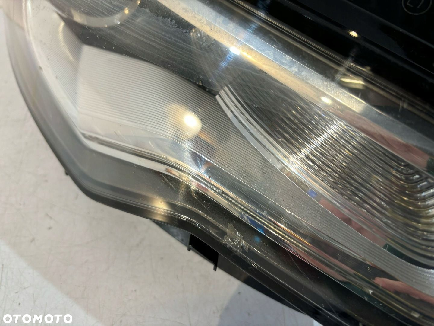 AUDI A6 C7 Lampa przednia Xenon Prawa - 17455 - 4