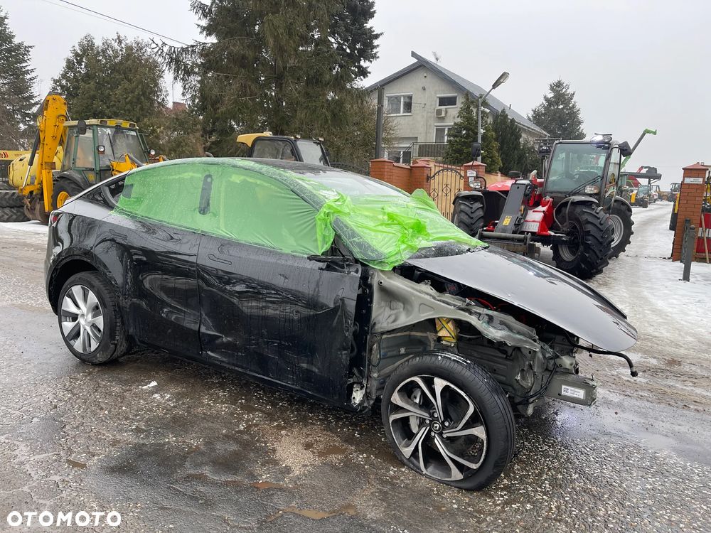 Tesla Y Long Range Dual Motor AWD - 22