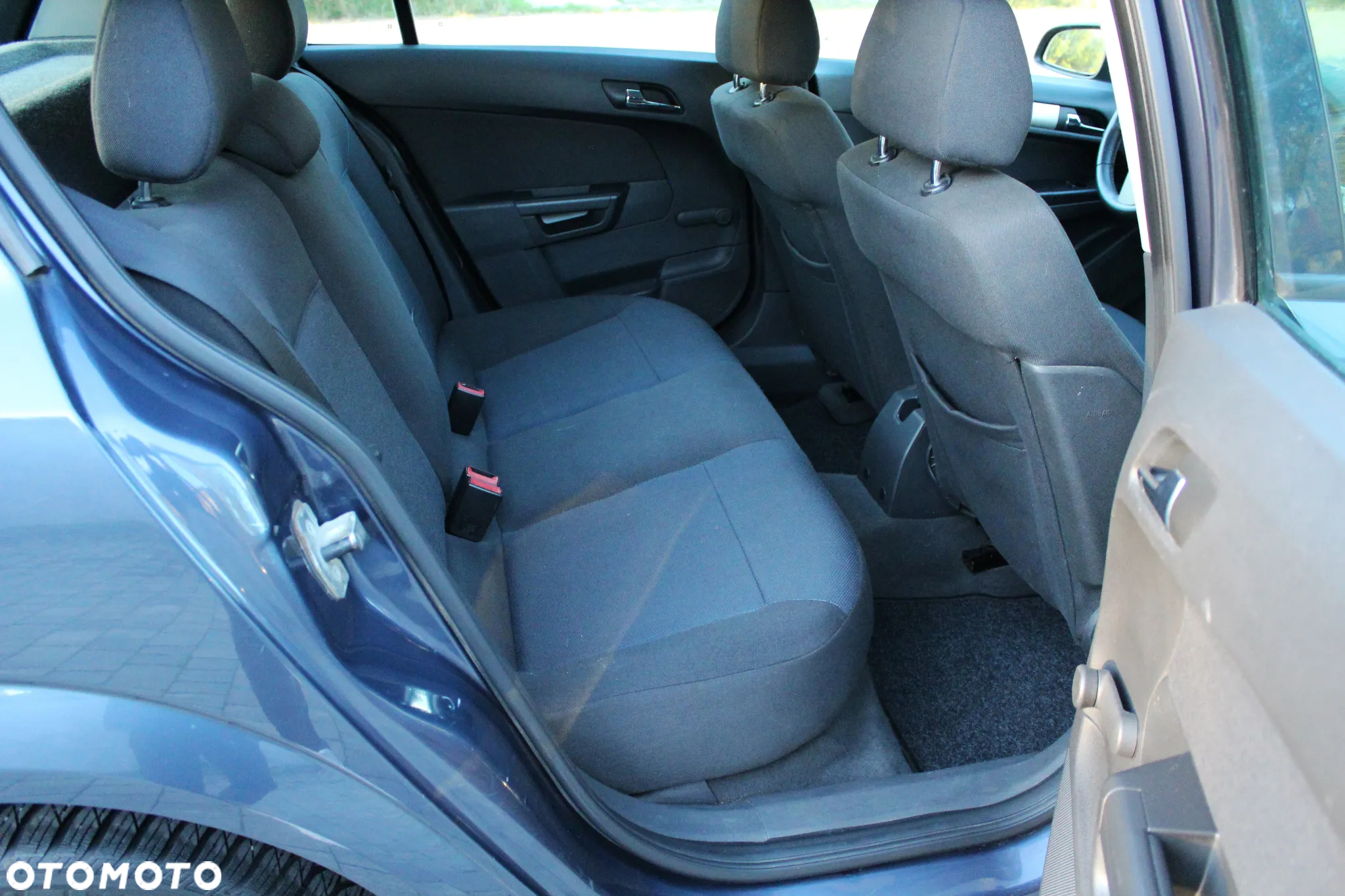 Opel Astra 1.4 Enjoy - 17