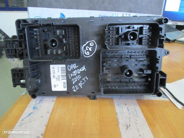 Caixa Fusiveis 13275881 OPEL INSIGNIA 2010 2.0 - 2