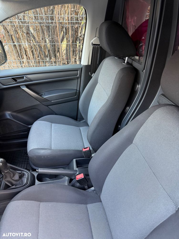 Volkswagen Caddy Maxi 2.0 TDI 90 kW - 24