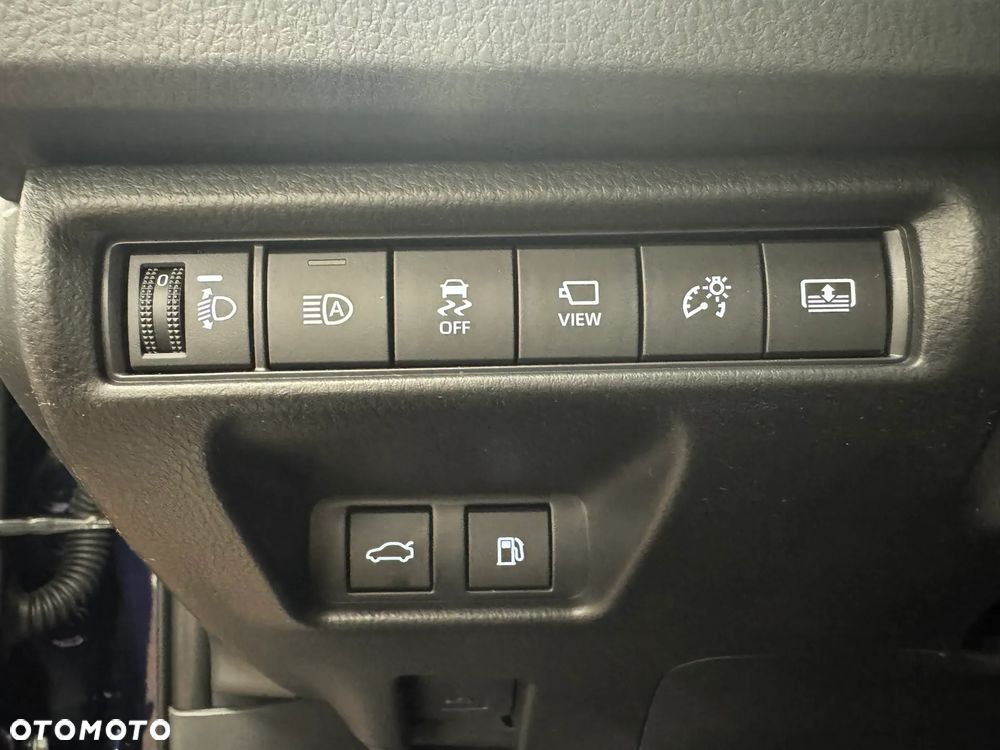 Toyota Camry 2.5 Hybrid Dynamic Force Executive e-CVT - 14