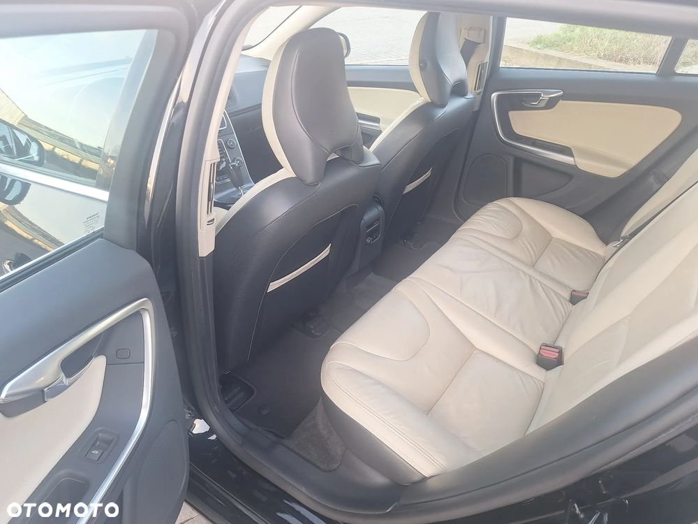 Volvo V60 - 9