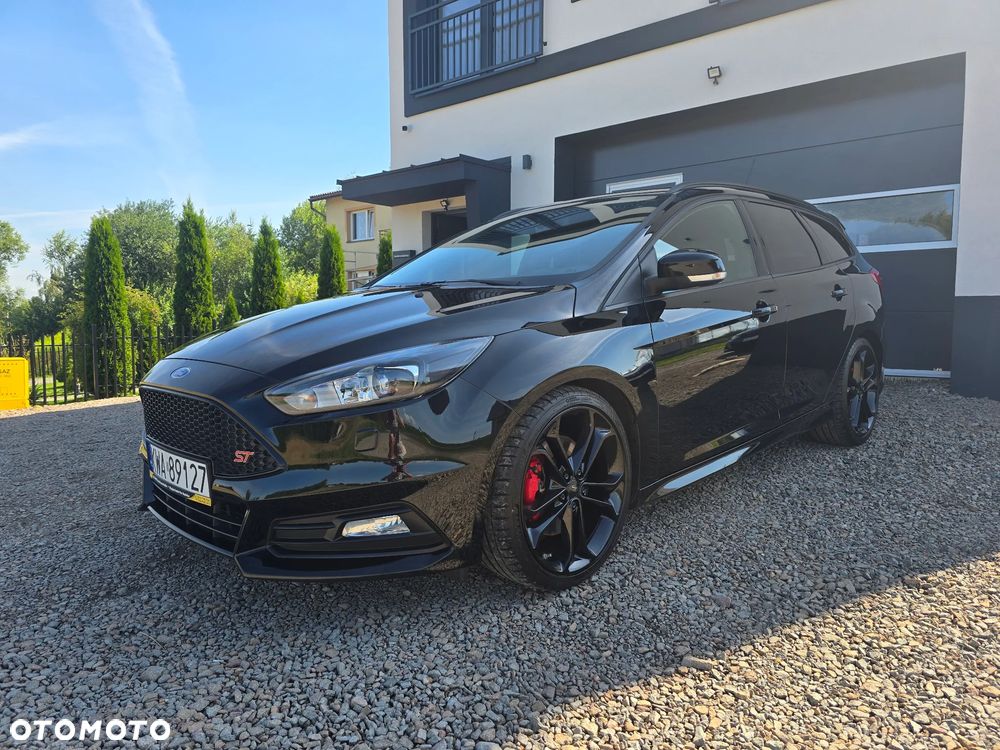 Ford Focus - 1