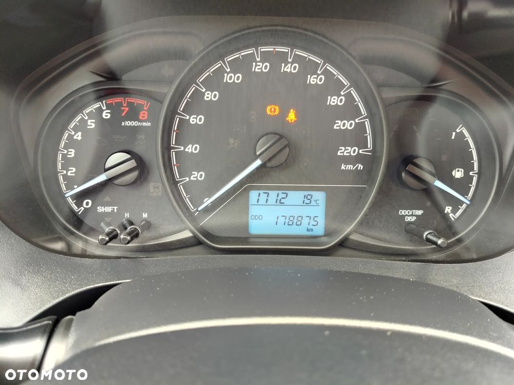 Toyota Yaris 1.0 Active - 9