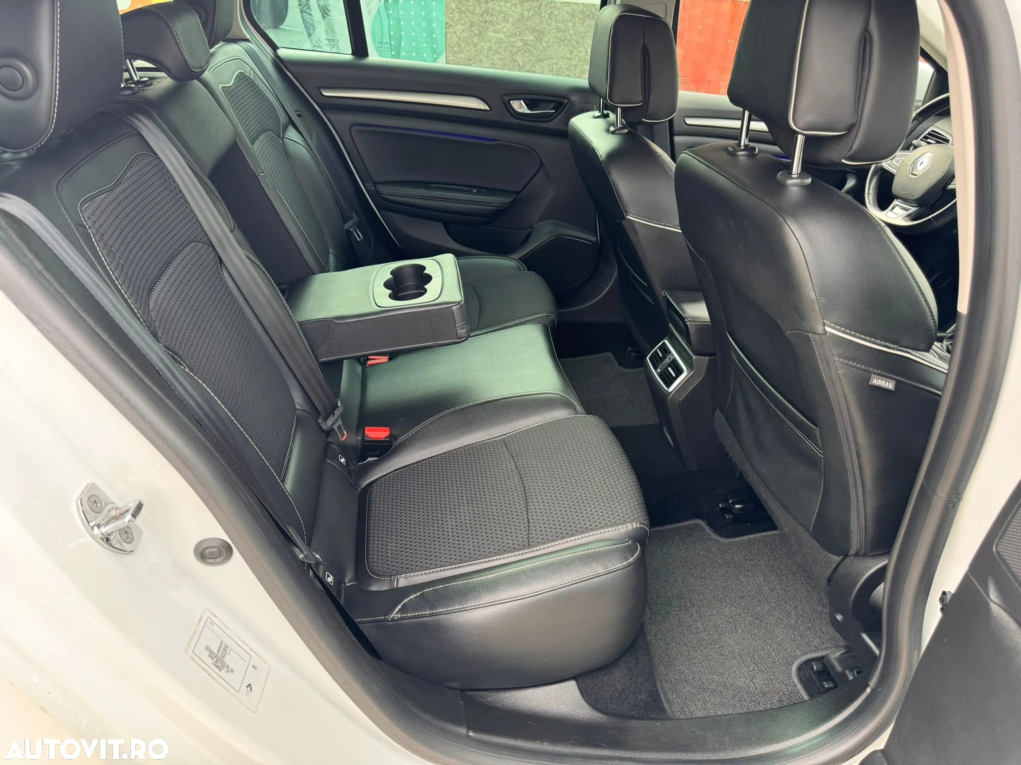 Renault Megane Grandtour ENERGY dCi 110 Start & Stopp Bose Edition - 17