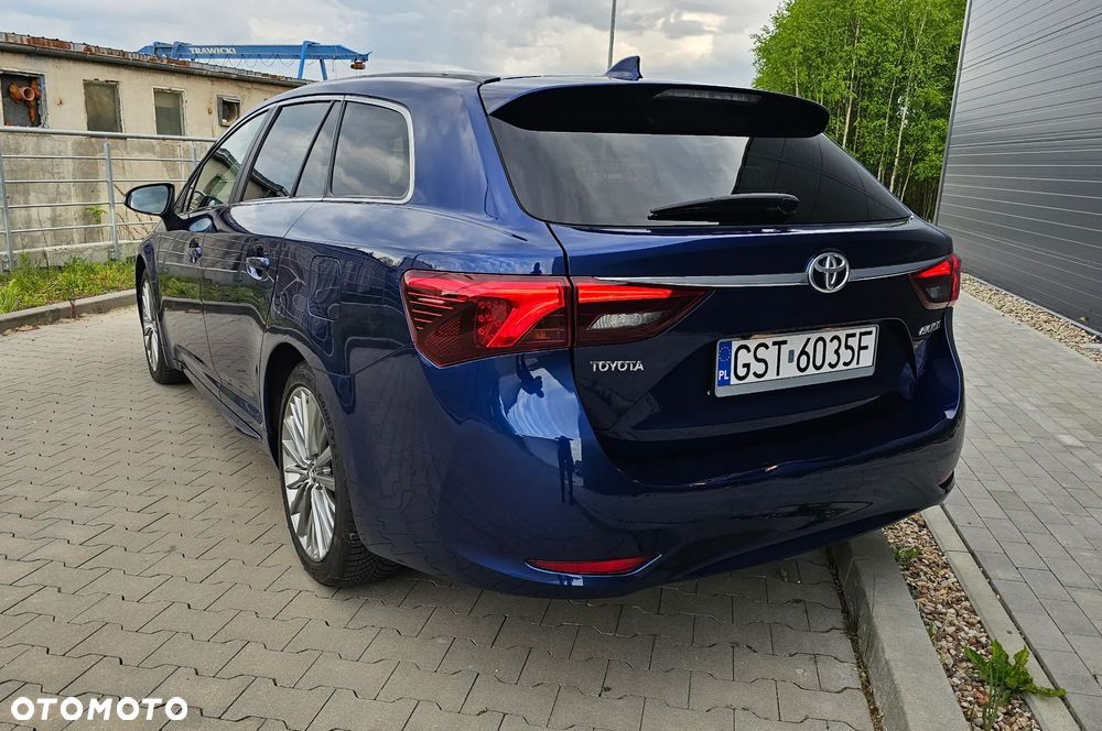 Toyota Avensis 1.8 Multidrive S Executive - 3