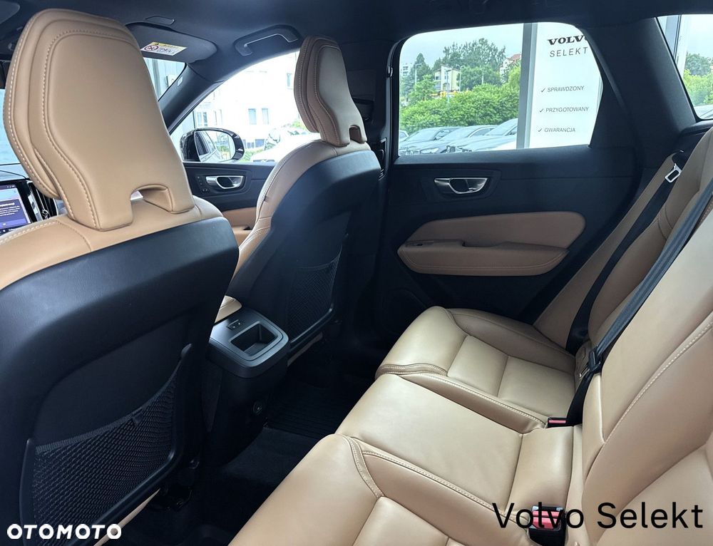 Volvo XC 60 - 22