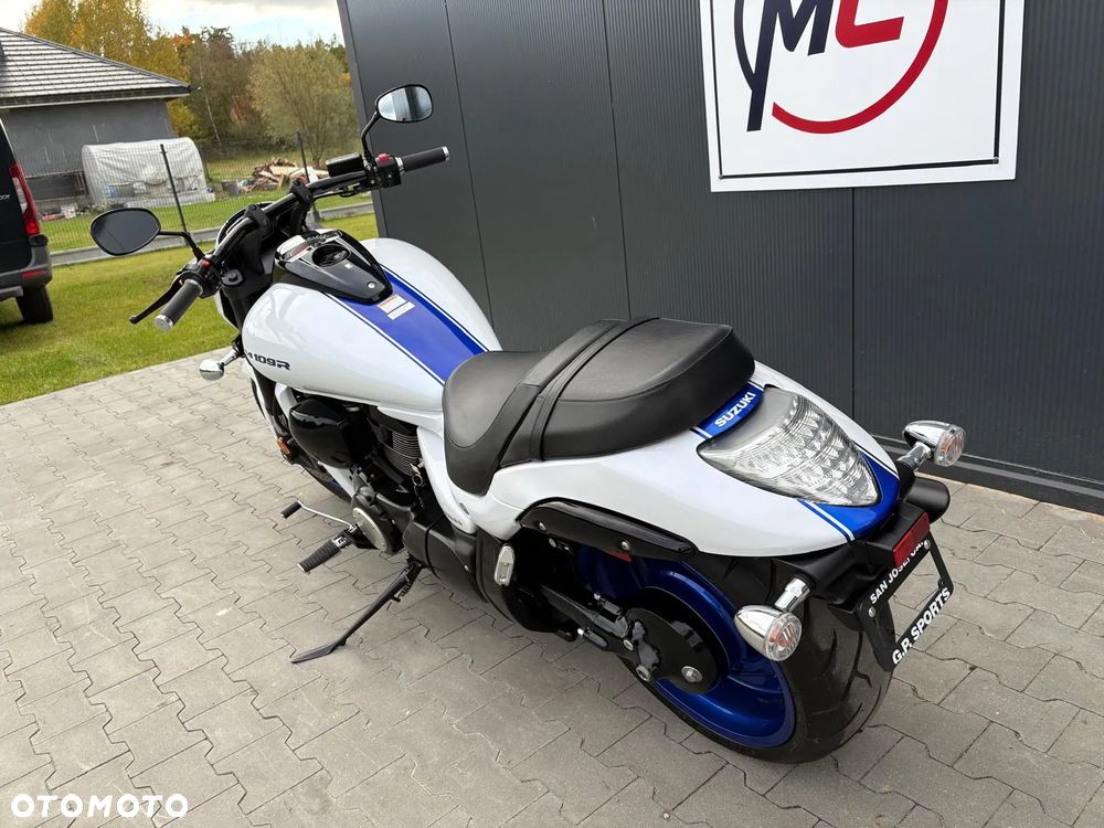 Suzuki Boulevard - 11