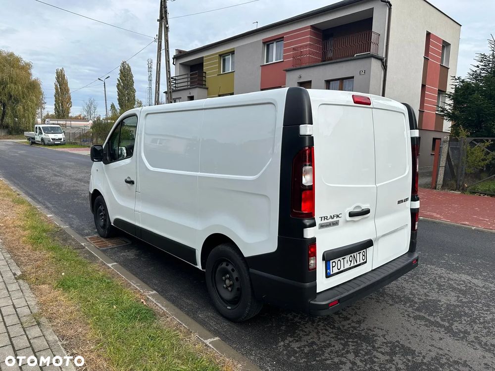 Renault Trafic - 11