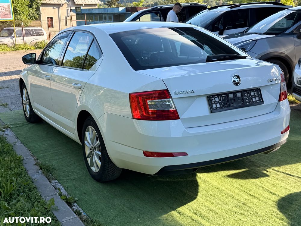 Skoda Octavia - 11