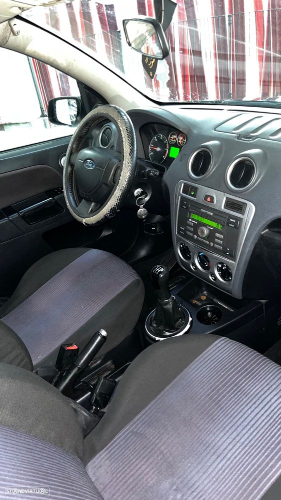 Ford Fusion 1.4 TDCI + - 5