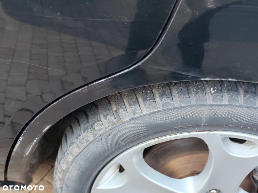 Mazda 5 2.0 Exclusive - 4