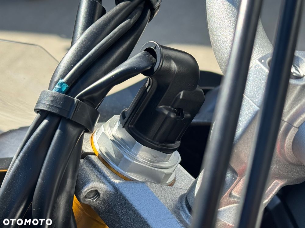 Yamaha Super Tenere - 16