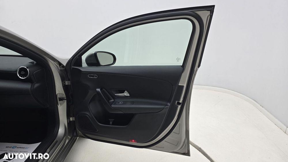 Mercedes-Benz A - 18