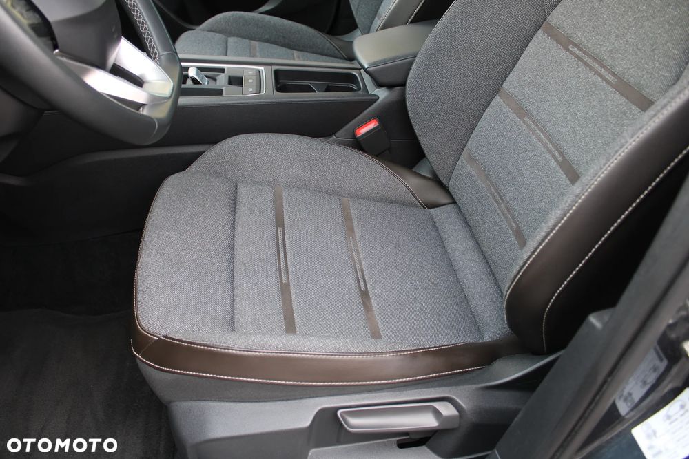 Seat Leon Sportstourer 2.0 TDI DSG Xcellence Plus - 21