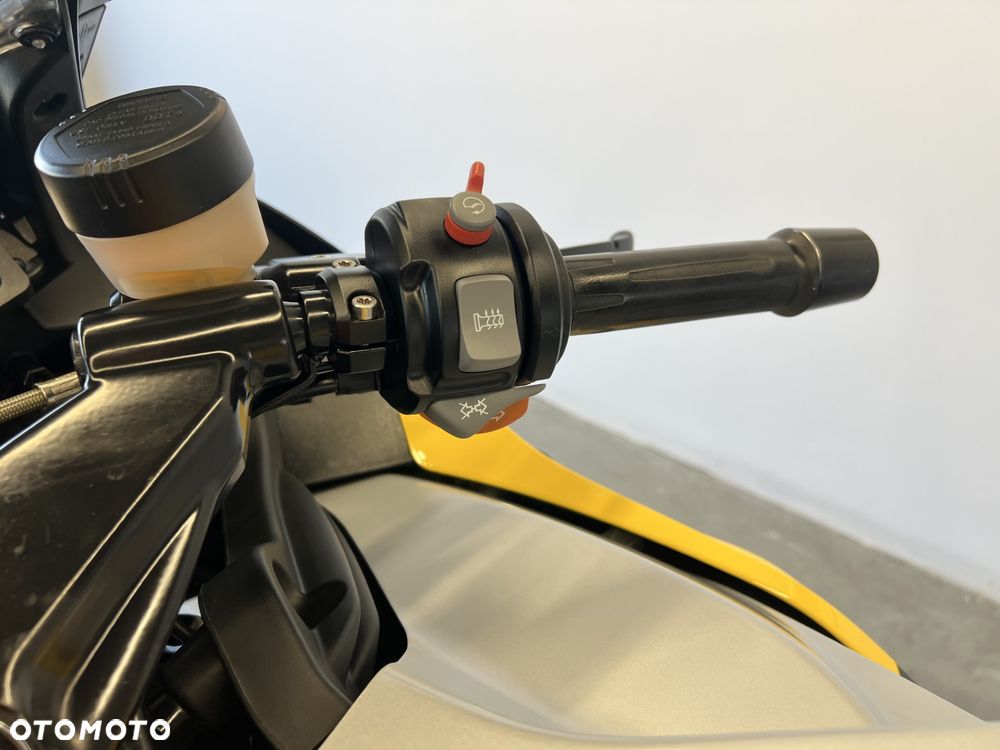 BMW K - 19