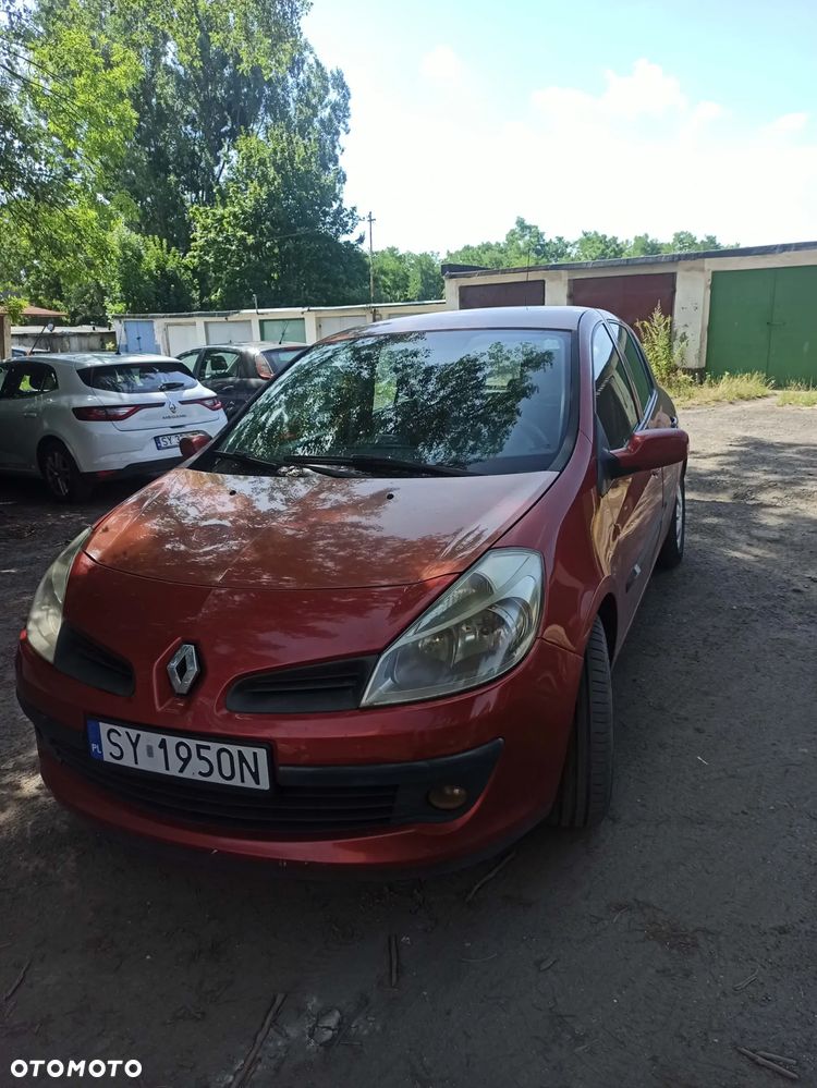 Renault Clio 1.5 dCi Authentique - 1