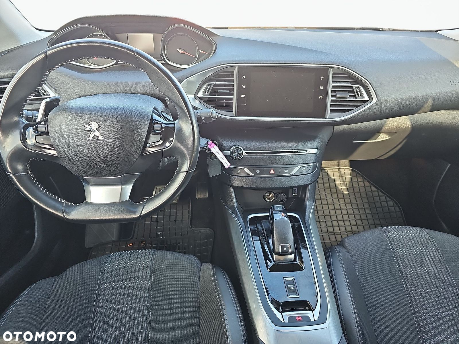 Peugeot 308 - 23