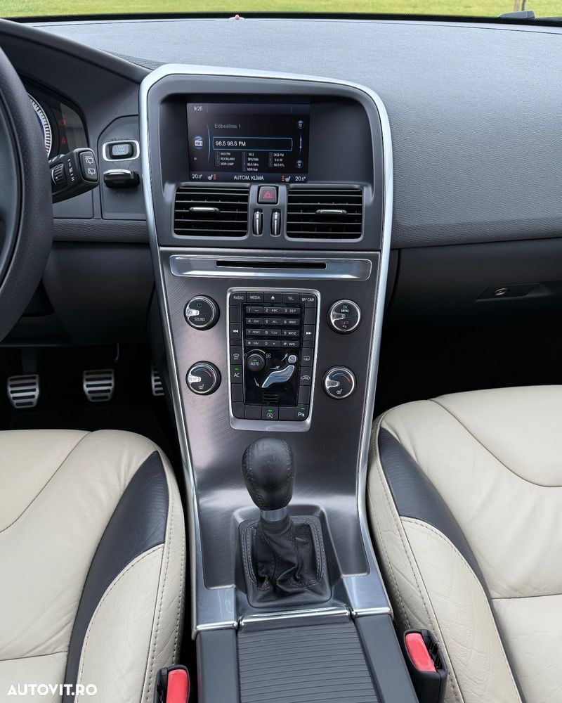 Volvo XC 60 D4 Start-Stop Rdesign - 15