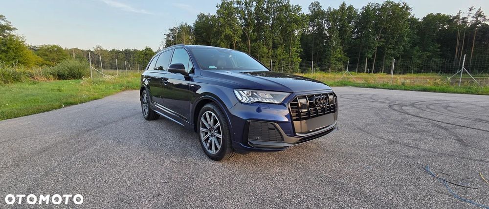 Audi Q7 - 1