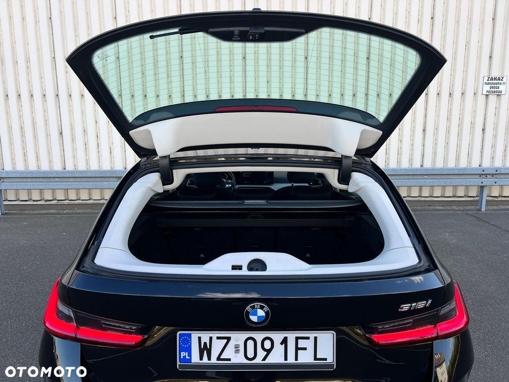 BMW Seria 3 318i Advantage - 10