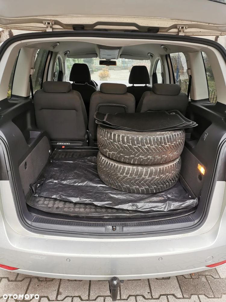 Volkswagen Touran 1.4 TSI United - 26