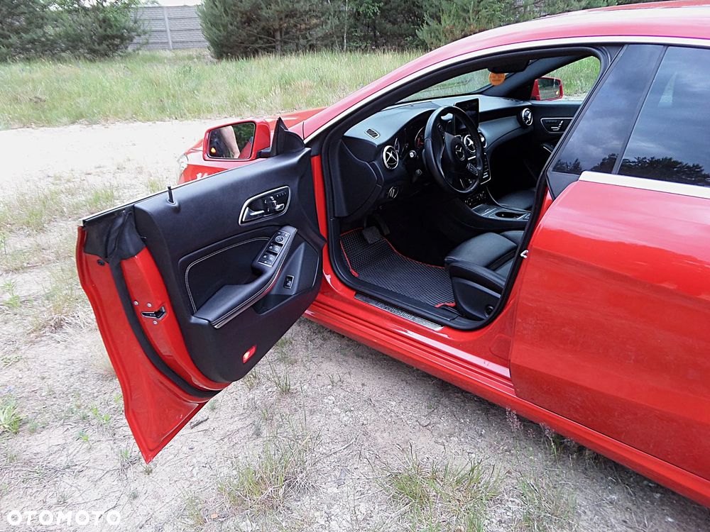 Mercedes-Benz CLA 250 7G-DCT StreetStyle - 5