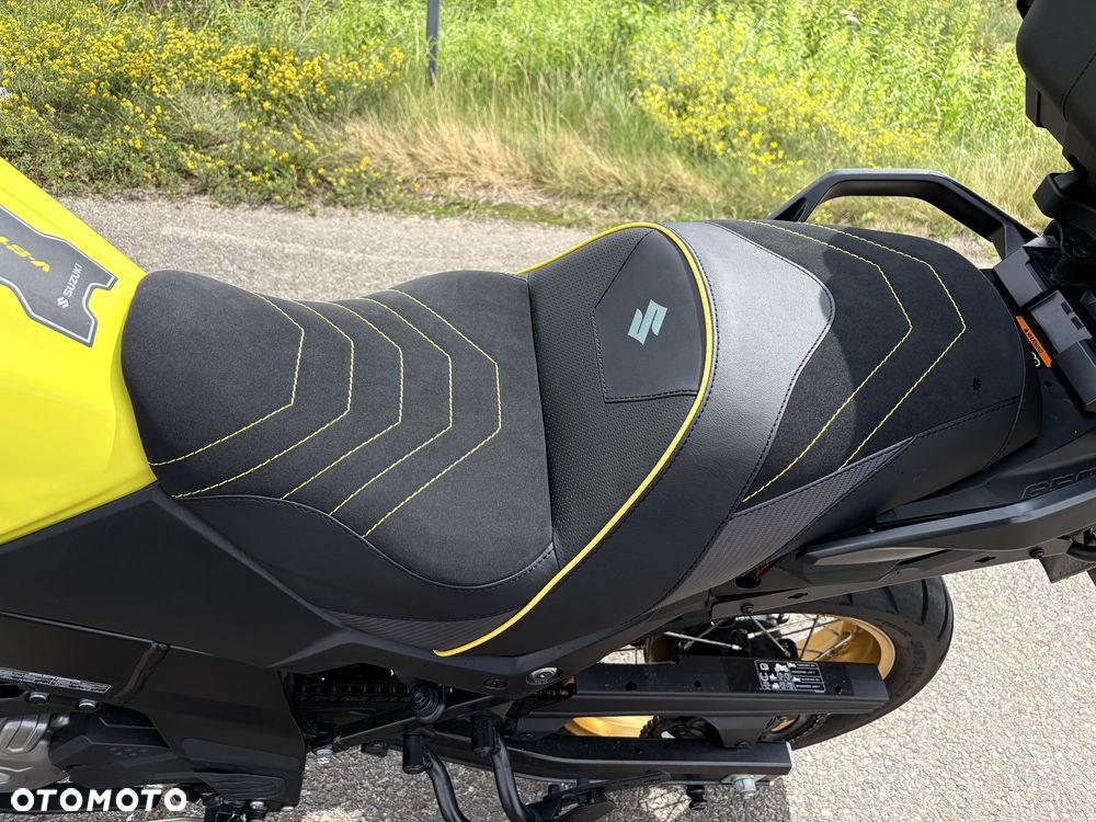 Suzuki V-STROM - 12