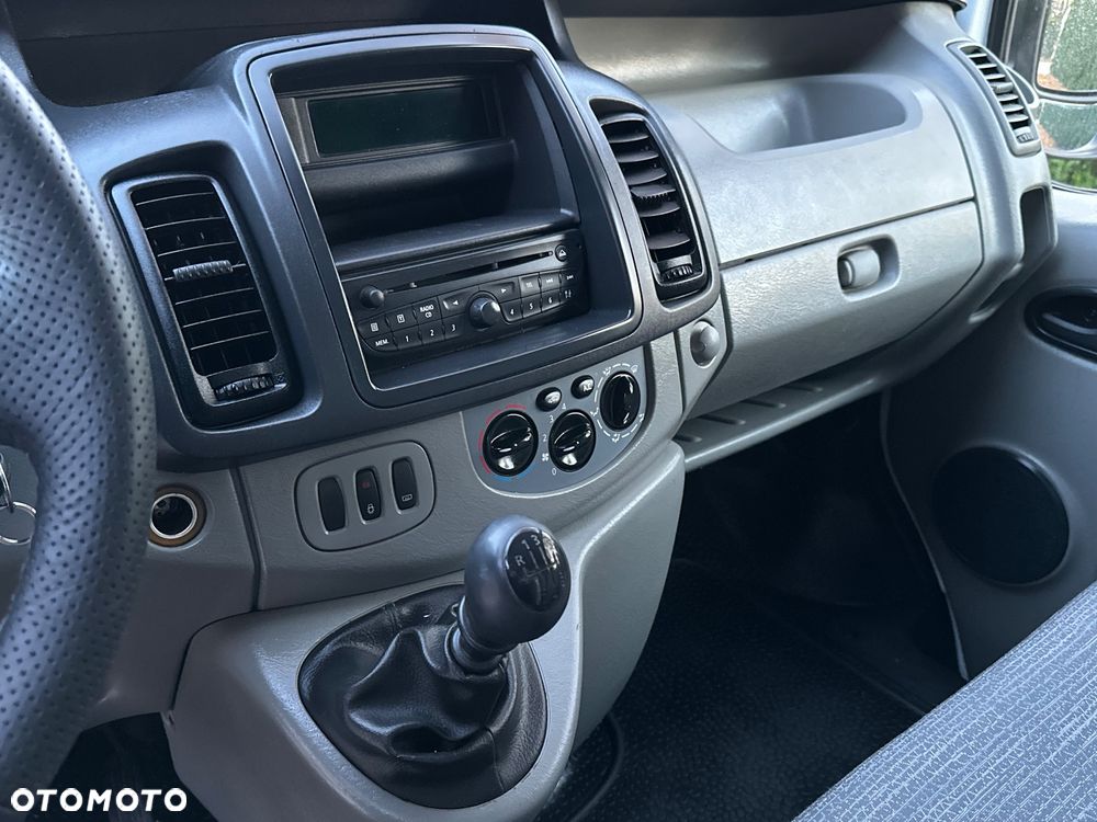 Renault Trafic - 13