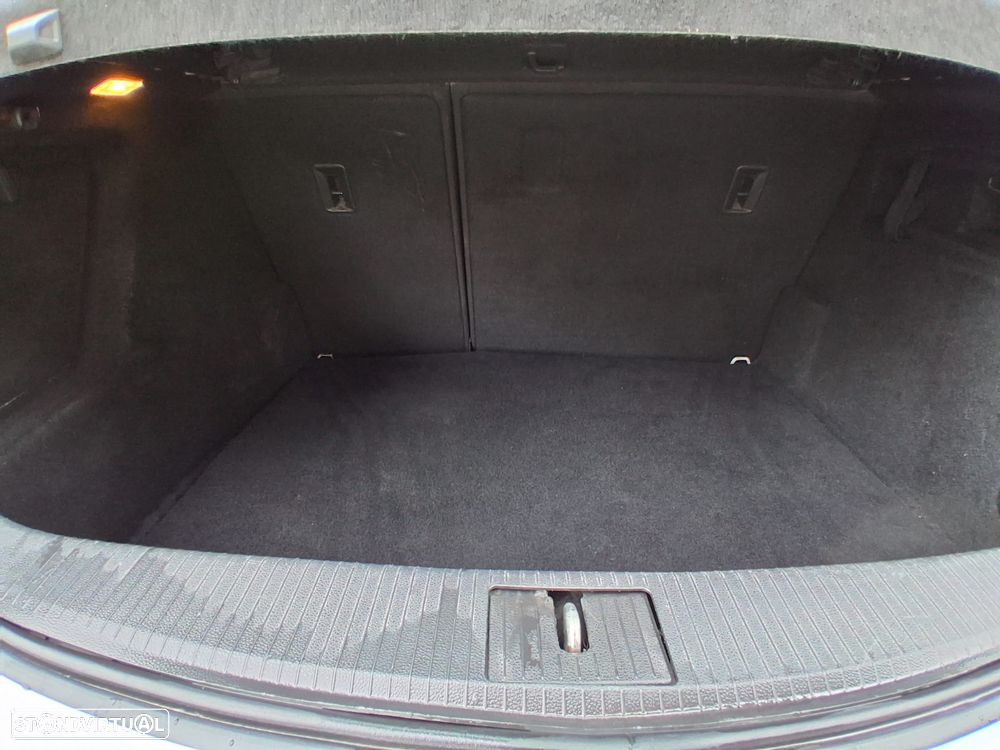 Opel Astra 1.6 CDTI Edition S/S J17 - 32