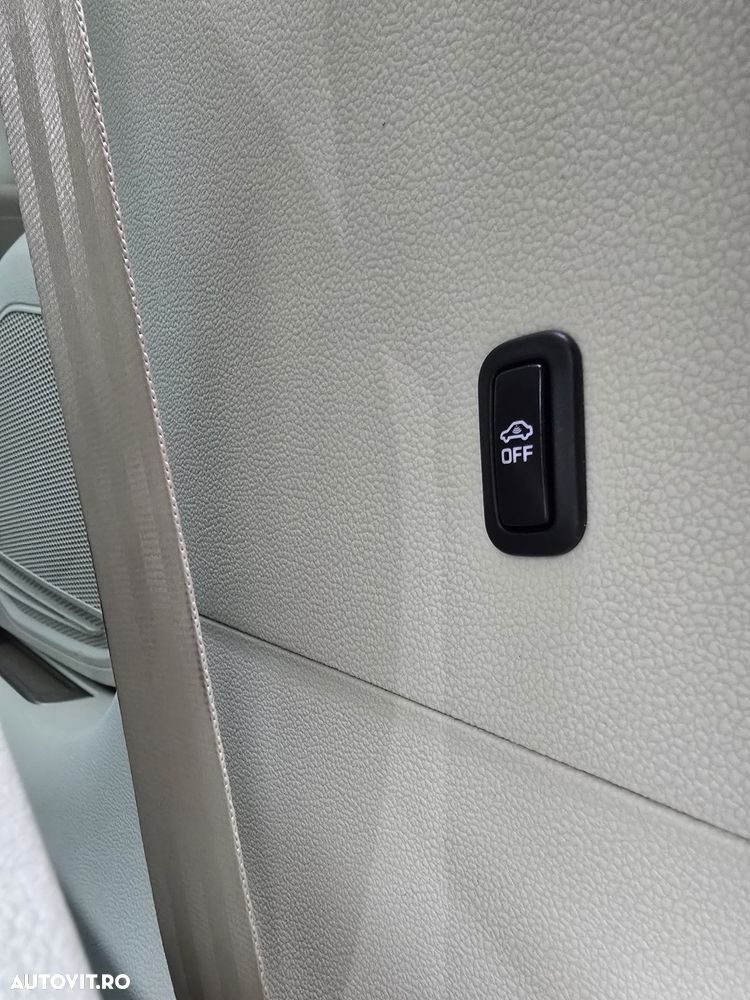 Volkswagen Passat 2.0 TDI SCR 4Motion DSG Elegance - 21