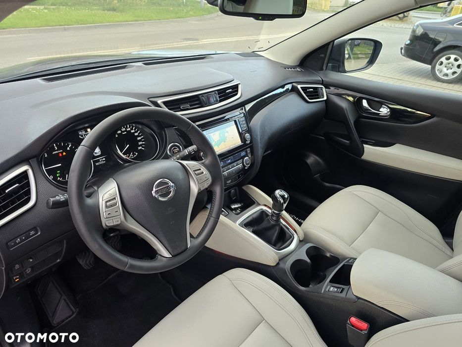 Nissan Qashqai 1.6 DCi Tekna EU6 - 26